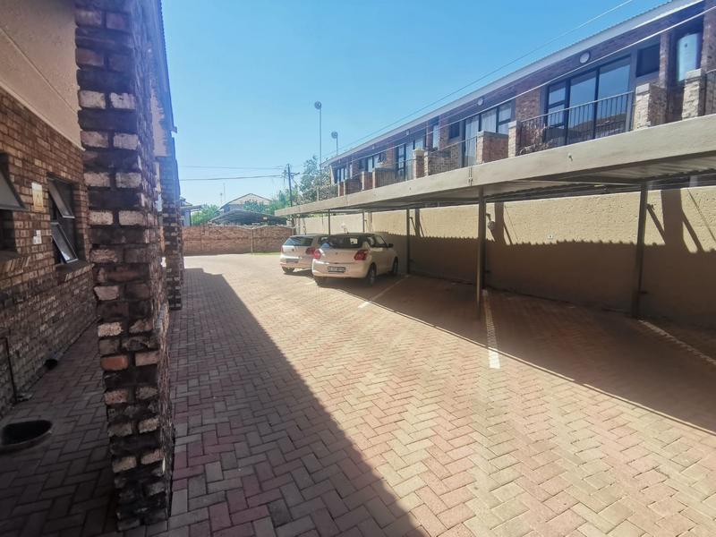 To Let 2 Bedroom Property for Rent in Die Bult North West